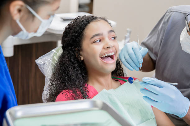 Best Cracked Tooth Emergency Dentist  in Woodbourne, PA